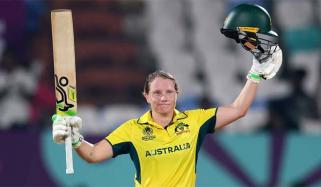 آسٹریلیا نے بنگلادیش کو ہرا کر سیمی فائنل میں جگہ پکی کر لی