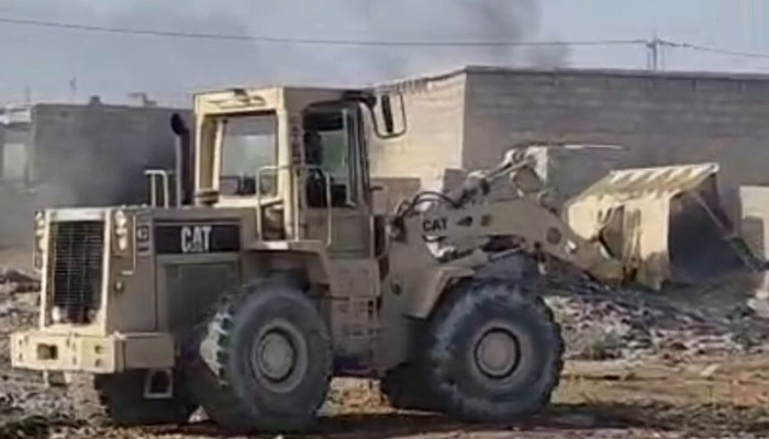 کراچی، افغان بستی کی 22 ایکڑ زمین سے قبضہ چھڑا لیا گیا