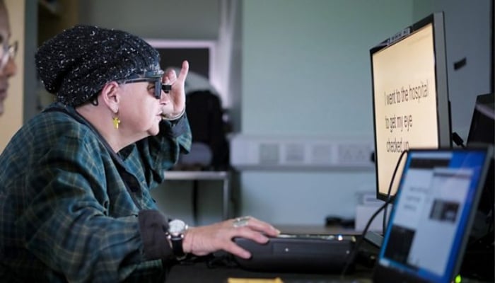 Extraordinary eye implant lets blind patients read again