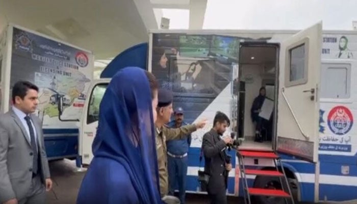 فوٹو بشکریہ سوشل میڈیا