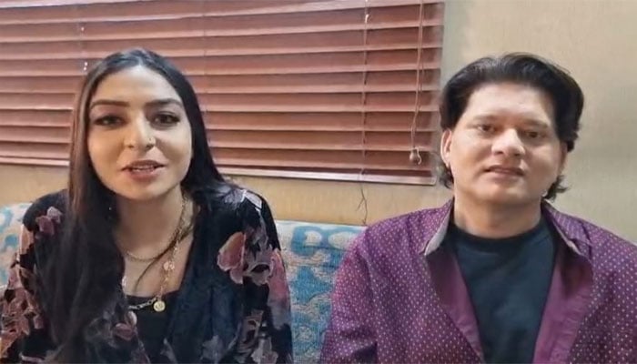 علی ہاشم کی اپنے نئے گانے ’عشق دی لگیاں‘ کی شوٹنگ کیلئے کراچی آمد