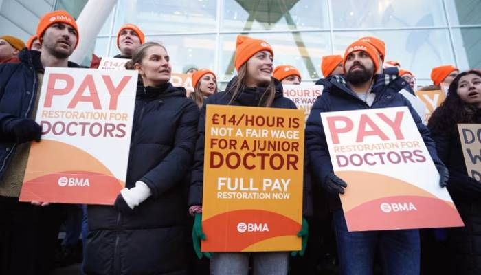 Doctors strike to hit hospitals across England in November amid pay dispute