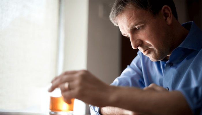 Any drinking may significantly increase blood pressure, study finds