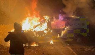 آئرلینڈ میں پناہ گزینوں کے ہوٹل کے باہر پر تشدد احتجاج، پولیس نے 6 افراد کو گرفتار کرلیا