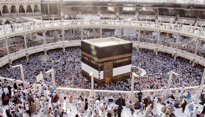 عمرہ سیزن کے آغاز سے اب تک 40 لاکھ عمرہ ویزے جاری، سعودی وزارتِ حج و عمرہ