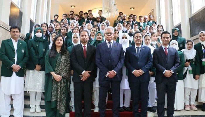 ہونہار پاکستانی طلباء کا ترک وزارتِ قومی تعلیم کا دورہ