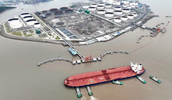 چین کی تیل کمپنیوں نے روس سے تیل کی خریداری معطل کردی