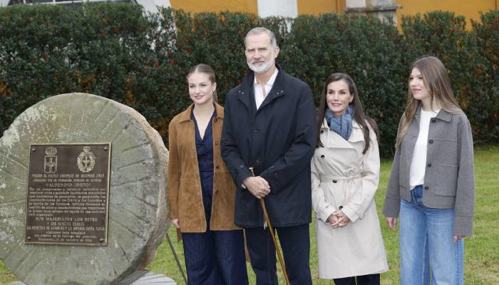 King Felipe, Queen Letizia, Princess Sophia make powerful joint appearance