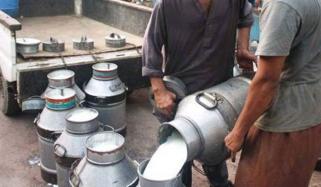 کراچی میں کیمیکل ملے دودھ کی فروخت کا انکشاف