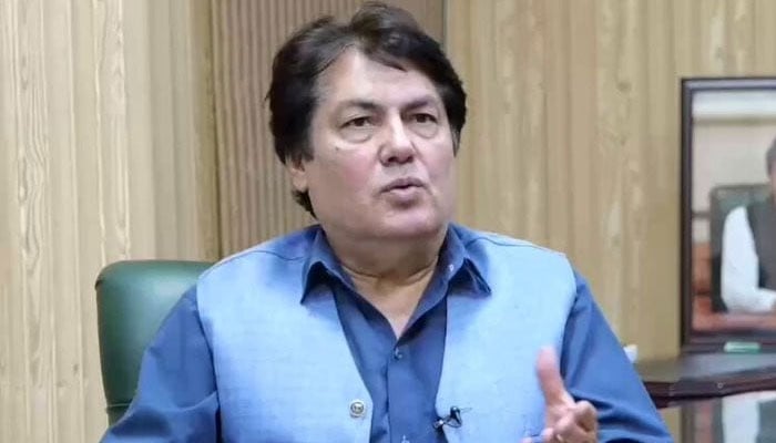بیرسٹر سیف کا مریم نواز پرخیبر پختونخوا حکومت کا منصوبہ کاپی کرنے کا الزام