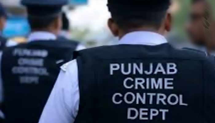 پولیس حکام کے مطابق ملزمان نے اغوا کی واردات کےلیے کرائے کی گاڑی استعمال کی۔