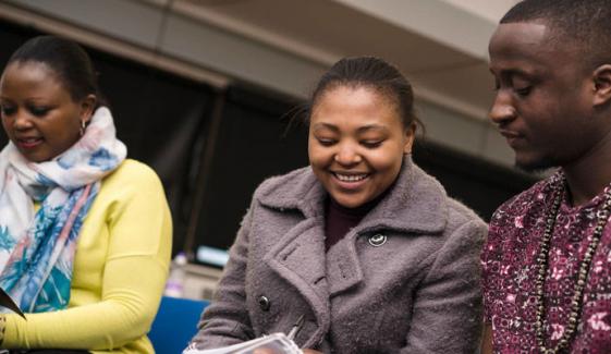 برطانیہ: سوشل ورکرز کو نسلی امتیاز اور عدم تحفظ کا سامنا