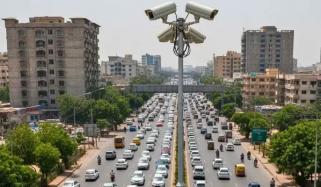 ٹریفک پولیس فی الحال ایس ایم ایس پر ای چالان نہیں بھیج رہی، ڈی آئی جی ٹریفک