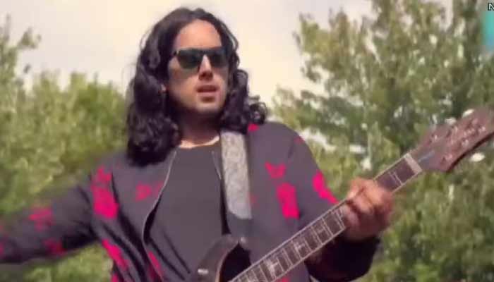 پاکستانی نژاد امریکی موسیقار شیر جان احمد۔فوٹو: فائل