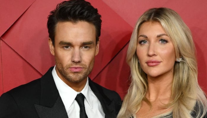Liam Paynes girlfriend Kate Cassidy in car crash, sparks fans concern
