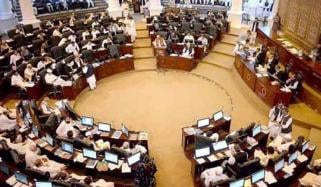 خیبرپختونخوا سے سینیٹ کی خالی جنرل نشست پر ضمنی انتخاب کیلئے پولنگ جاری