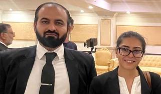 متنازع ٹویٹ کیس، ایمان مزاری اور ہادی علی چٹھہ پر فردِ جرم عائد