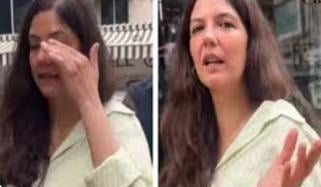 ’مجھے تنہا چھوڑ دیں‘ عامر خان کی گرل فرینڈ گوری سپراٹ پاپارازی پر ناراض  