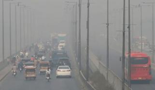 پنجاب کے وسطی علاقے آج بھی فضائی آلودگی کی لپیٹ میں