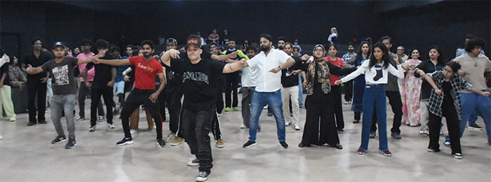 ’ورلڈ کلچر فیسٹیول‘ میں ملکی و غیر ملکی ستاروں نے سماں باندھ دیا