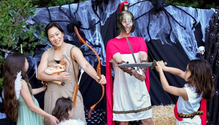 Zuckerberg shows off Roman Halloween look while ‘messaging for Mars’