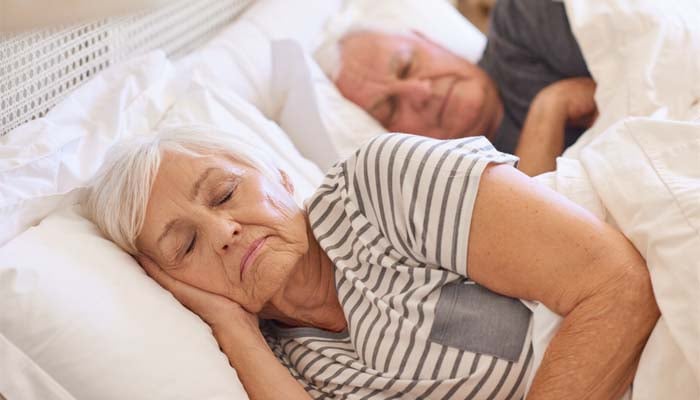 Why elderly individuals should not take sleeping pills?