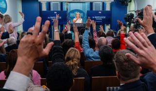 وائٹ ہاؤس نے صحافیوں کے داخلے پر نئی پابندیاں عائد کردیں