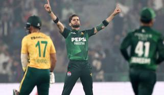 تیسرا ٹی 20، جنوبی افریقا کا پاکستان کو 140 رنز کا ہدف