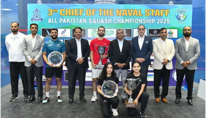 تیسری نیول چیف اسکواش چیمپئن شپ، مینز ناصر اقبال، ویمنز ماہ نور نے جیت لی