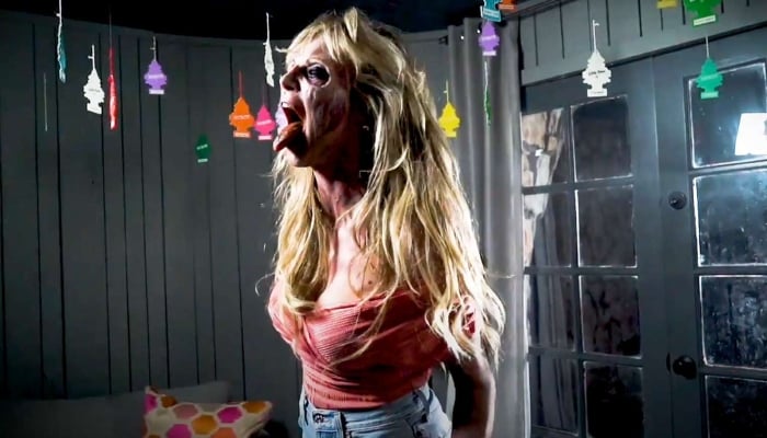 Heidi Klum as Zombie