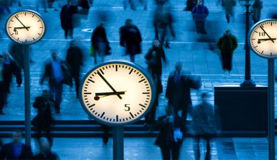 برطانیہ: 10 برس میں 6 لاکھ افراد کے بیماریوں کے باعث ملازمت چھوڑنے کا خدشہ