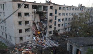 یوکرین پر روسی فضائی حملہ، 2 بچوں سمیت 6 افراد ہلاک، زاپوریزہزیا میں بجلی معطل