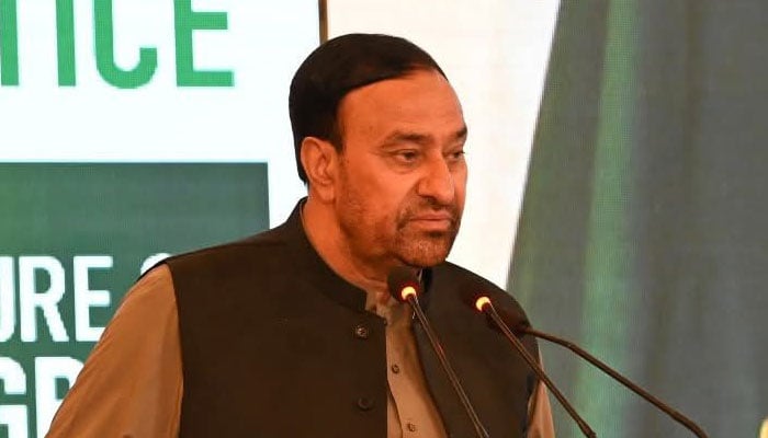 وزیر قانون آزاد کشمیر میاں عبدالوحید—فائل فوٹو