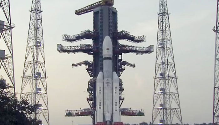 بھارت نے اپنا سب سے بھاری مواصلاتی سیٹلائٹ مدار میں بھیج دیا