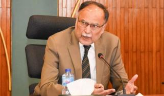 آئینی ترامیم سے پہلے اس پر بات کرنا مناسب نہیں، احسن اقبال