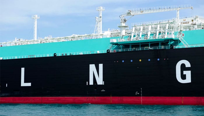 ایل این جی کے 21 کارگو منسوخ کرنے کا فیصلہ