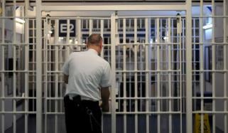 انگلینڈ اور ویلز کی جیلوں میں قید تقریباً 40 ہزار قیدیوں کی رہائی کا انکشاف