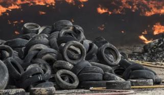 سندھ حکومت کا ٹائر جلانے، پائرولائسز پلانٹس پر مکمل پابندی کا نوٹیفکیشن