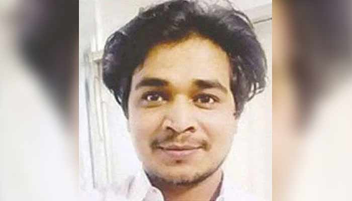 بنگلہ دیش انتخابی جلسہ میں ہلاک ہونے والا شخص(تصویر سوشل میڈیا)۔