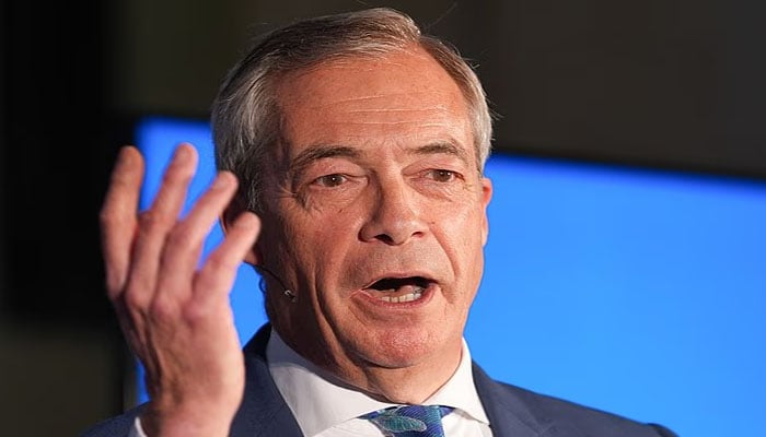 برطانیہ میں لیبر ریفارم پیچھے، نائجل فریگ دوڑ میں آگے، سروے