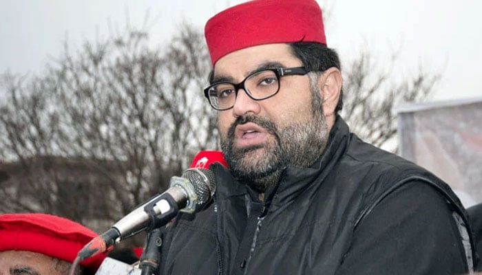 ایمل ولی خان—فائل فوٹو