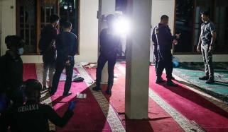 انڈونیشیا: اسکول کی مسجد میں دھماکا، کم از کم 54 افراد زخمی
