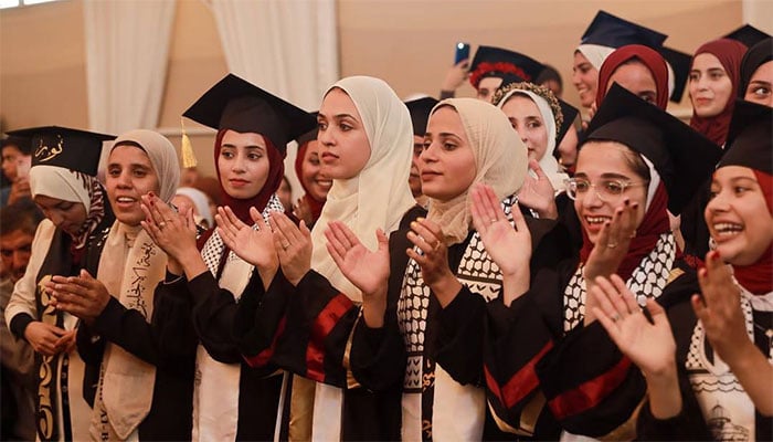 فوٹو: فیس بک