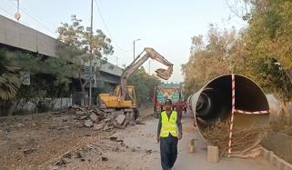 کراچی: نیپا چورنگی سے وفاقی اردو یونیورسٹی تک روڈ 10 نومبر سے 30 دسمبر تک بند رہے گا