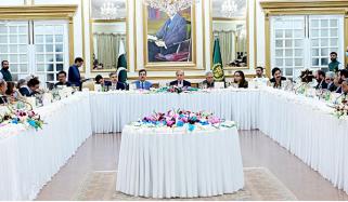 وزیراعظم ہاؤس میں اتحادی جماعتوں کے سینیٹرز کے اعزاز میں عشائیہ