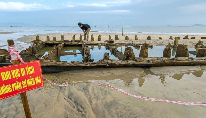 Deadly Vietnam typhoon uncovers centuries-old shipwreck