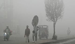 پنجاب کے مختلف شہروں میں فضائی آلودگی کی شدت آج بھی زیادہ