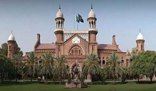 لاہور ہائیکورٹ کا پنجاب میں ہیوی ٹریفک کا آج سے ہی معائنہ کرنے کا حکم