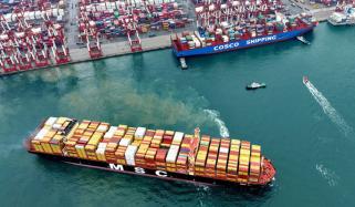 چین نے امریکا سے منسلک جہازوں پر عائد بندرگاہ فیس ایک سال کیلئے  معطل کردی