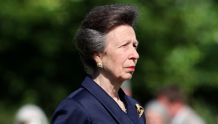 Princess Anne joins royals for solemn Remembrance Day tributes